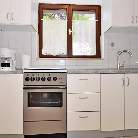 Jakov Apartment