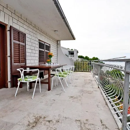 Apartment Jakov Donji Okrug (Ciovo)